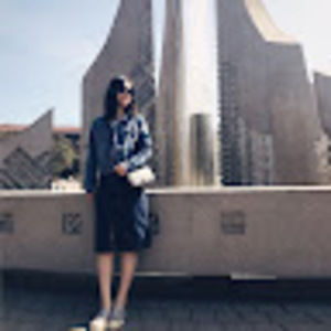 Meet your Posher, Ying